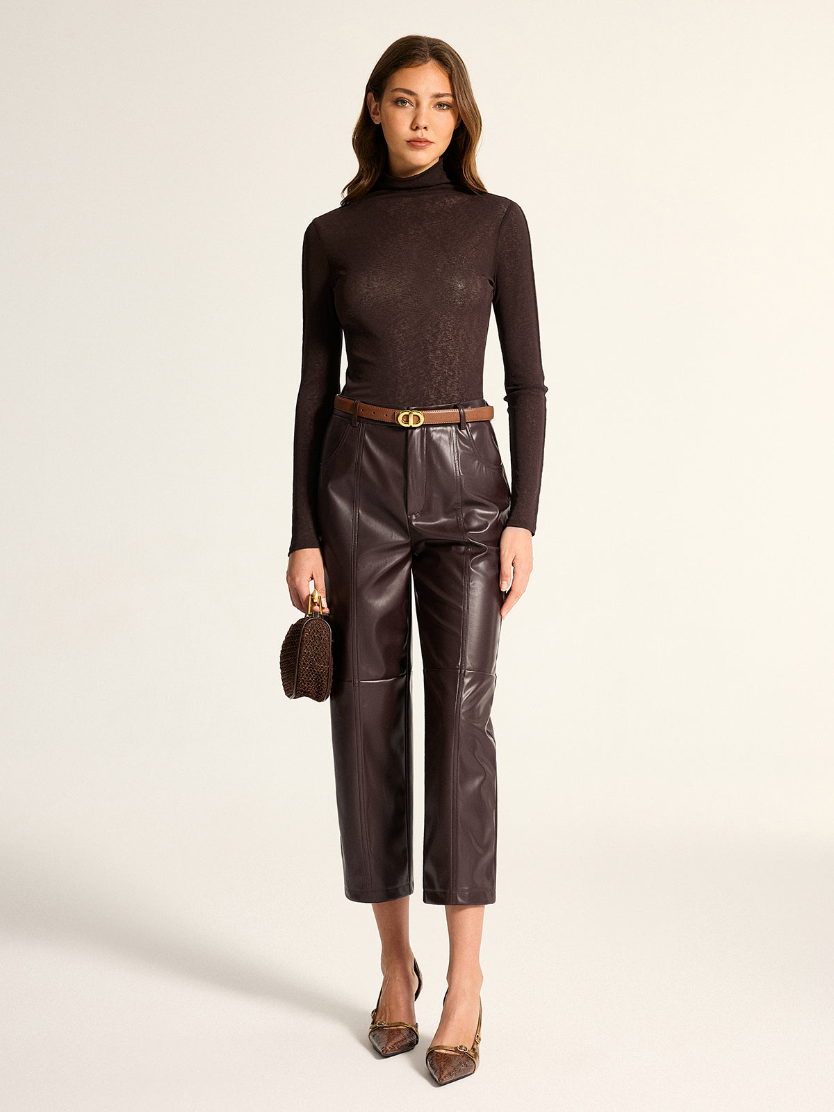 Pantalon Court Hortense en Simili Cuir, vue 3