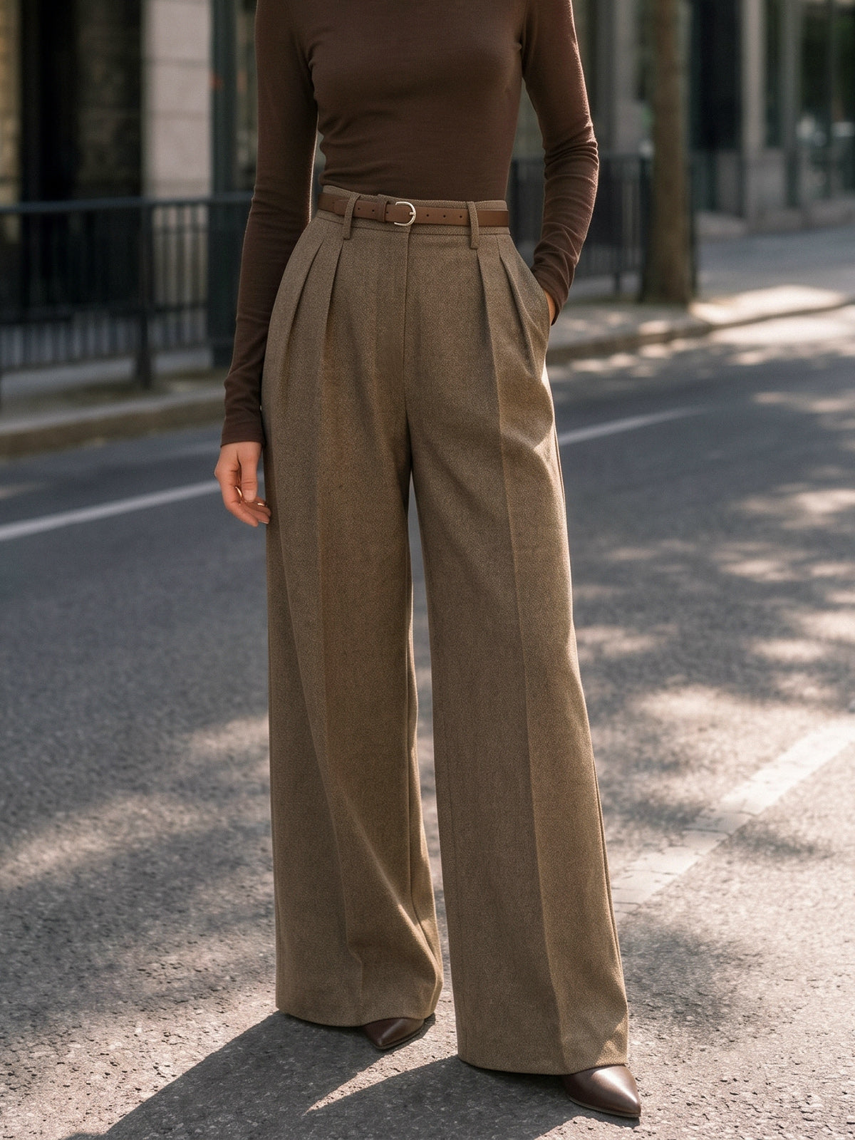 Pantalon Tailleur Quitterie à Plis, vue 1