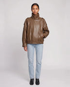 Blouson effet cuir à col montant camel Octavie, vue de face en studio