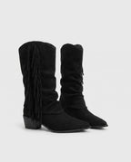 Bottes mi-mollet à franges et bout pointu Pascaline — Noir, paire vue de profil studio
