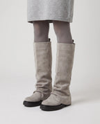 Bottes à guêtre repliée Wanda — Gris, portées en plan rapproché
