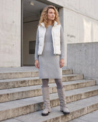 Bottes à guêtre repliée Wanda — Gris, portées en extérieur