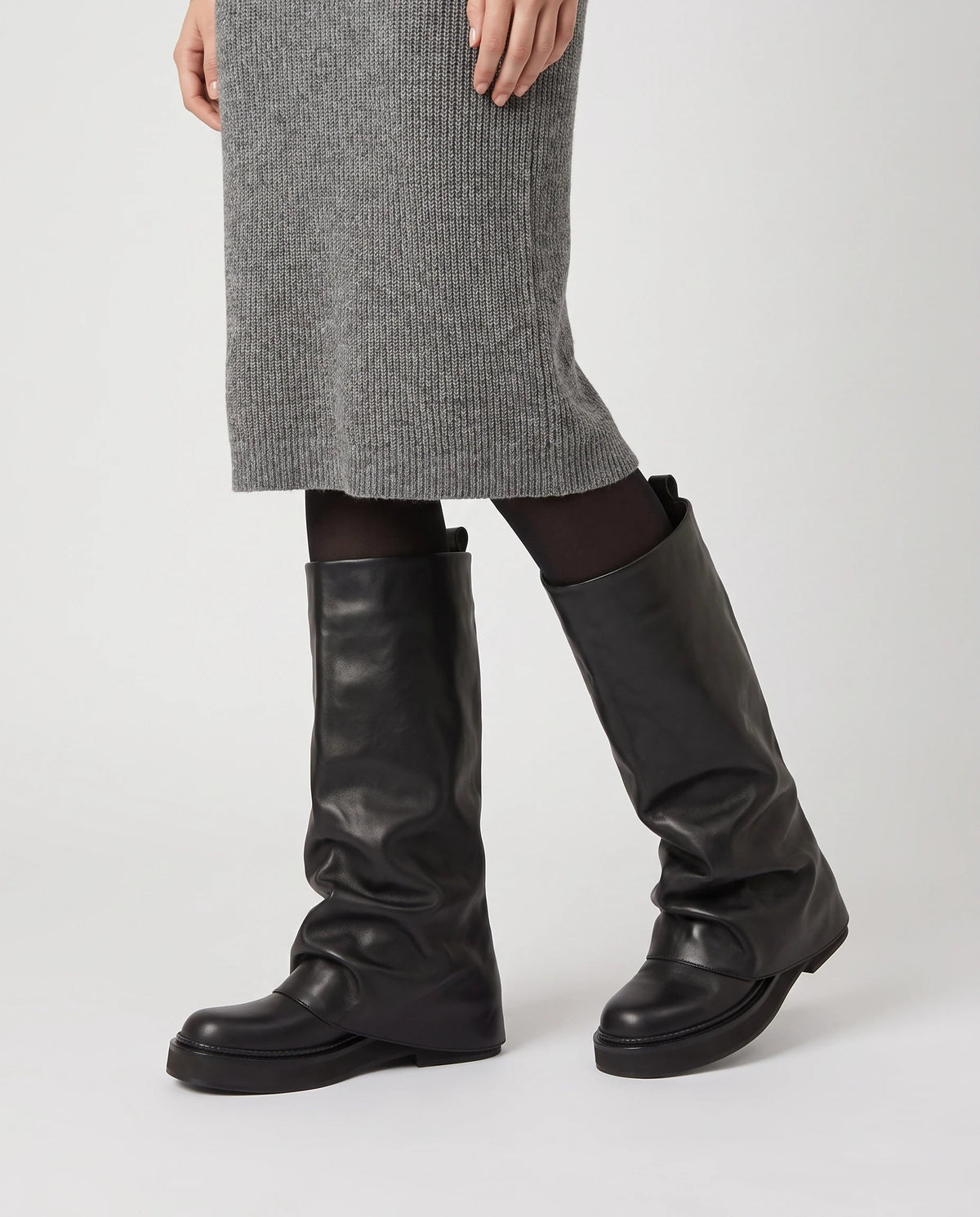Bottes à guêtre repliée Wanda — Noir, portées en plan rapproché