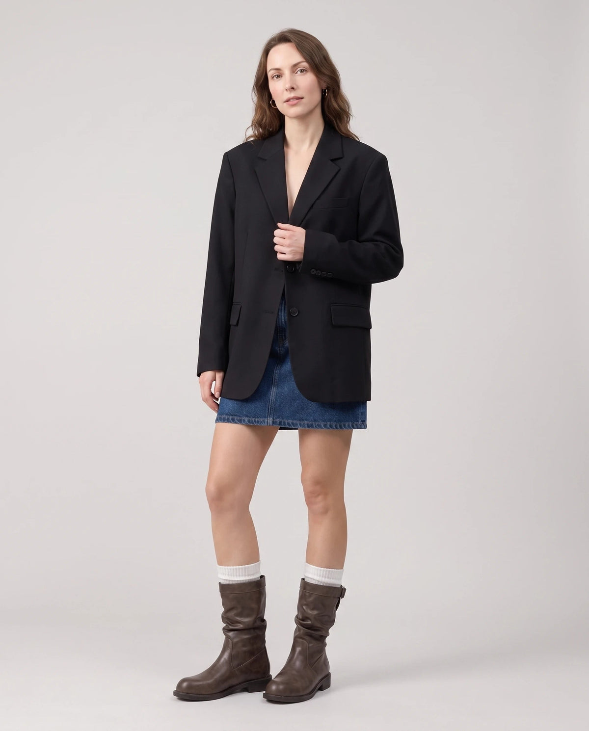 Bottes mi-mollet slouchy en simili Almire Brun Vieilli — portées en pied