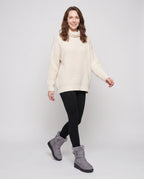 Bottes de neige matelassées imperméables Astride — Gris, portées en plein pied studio