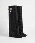 Bottes hautes à rabat et cadenas à strass Aymeline — Noir, paire vue de trois quarts en studio