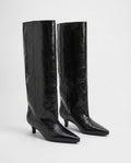 Bottes souples à petit talon effet croco Micheline — Noir, paire en packshot studio