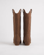 Bottes hautes western en suédine Marjolaine — Chocolat, paire vue de dos studio