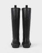 Bottes hautes zippées à semelle épaisse Justine — Noir, paire vue de dos, pattes de tirage et semelle épaisse