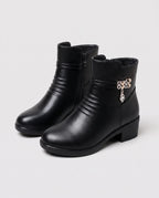 Bottines confort à bijou strass Hortensia — Noir, paire en packshot studio