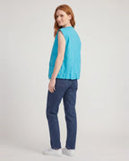 Gilet cargo zippé bleu turquoise Paloma, vue de trois quarts en studio