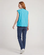 Gilet cargo zippé bleu turquoise Paloma, vue de dos en studio