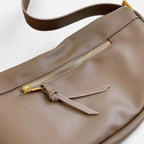 Grand sac à main banane demi-lune chic Marcelle - image 6