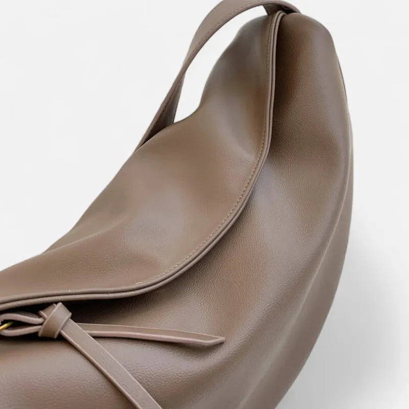 Grand sac à main banane demi-lune chic Marcelle - image 7