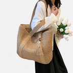Grand sac à main cabas en paille avec pompon Naïma - image 8