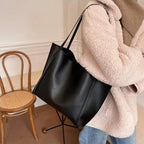 Grand sac à main cabas souple avec pochette assortie Amandine - image 6