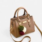 Petit sac à main bandoulière avec son charms pompon Louna - Marron clair - image 21