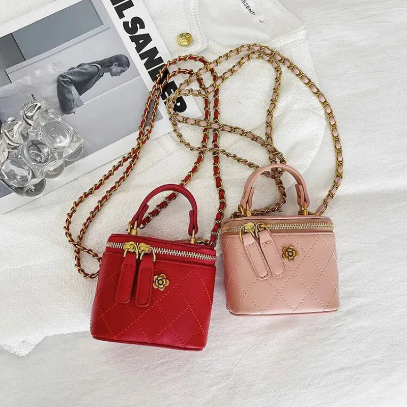 Petit sac à main bandoulière cubique matelassé au finition doré Aurore - image 36