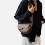Sac à main banane demi-lune chic Danièle - image 2