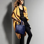 Sac à main bandoulière chic brillant et texturé Clara - image 30