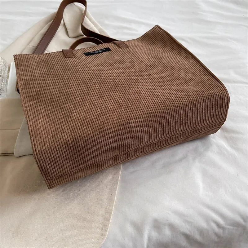 Sac à main cabas bandoulière en velours côtelé Amandine - image 14