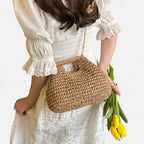 Sac à main en paille avec bandoulière en chaîne dorée Iris - image 11