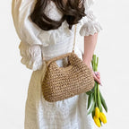 Sac à main en paille avec bandoulière en chaîne dorée Iris - image 14