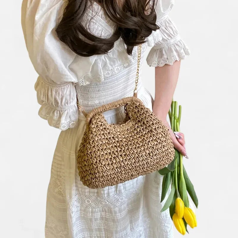Sac à main en paille avec bandoulière en chaîne dorée Iris - image 14