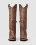 Bottes santiags hautes brodées effet cuir huilé Régine — Brun Vieilli, paire en packshot studio