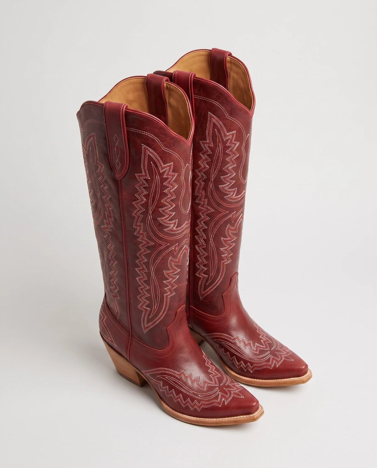 Bottes santiags hautes brodées effet cuir huilé Régine — Rouge, packshot vue complémentaire