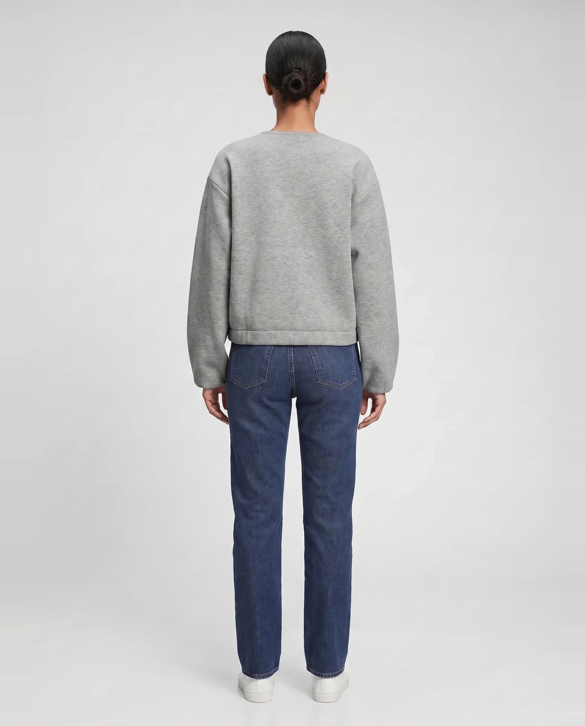 Veste zippée sans col en maille gris chiné Capucine, vue de dos en studio