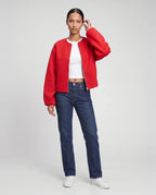 Veste zippée sans col en maille rouge Capucine, vue de face en studio
